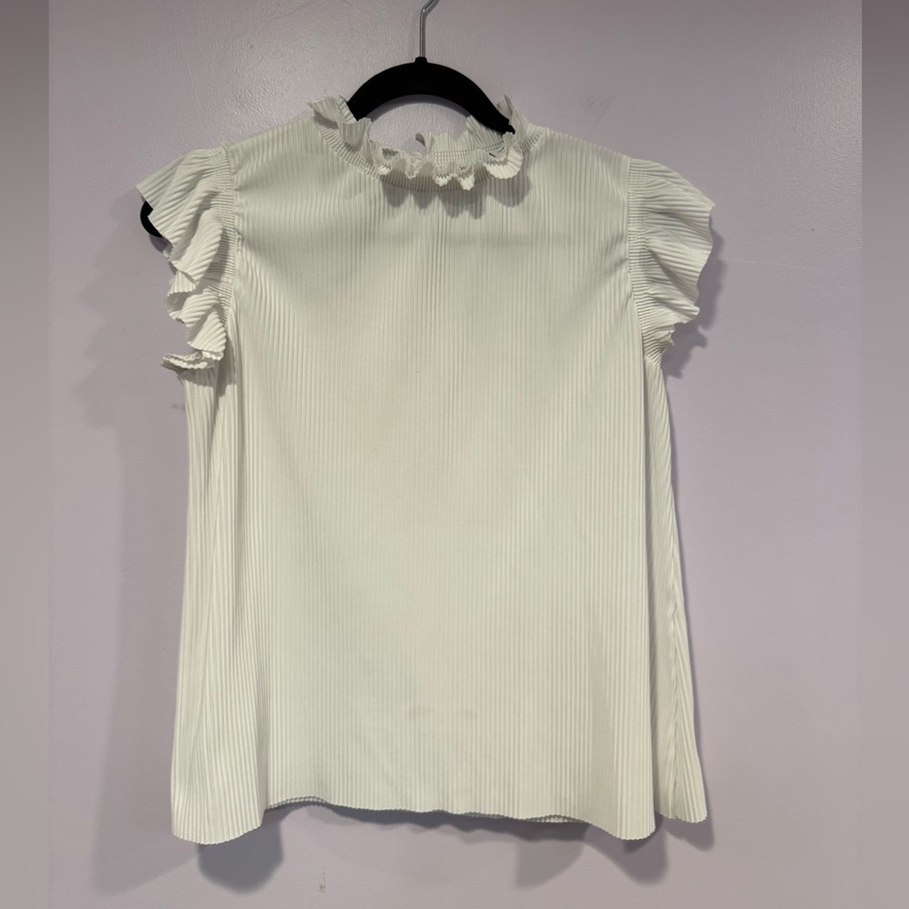 White ribbed Zara flutter‎ sleeve shirt